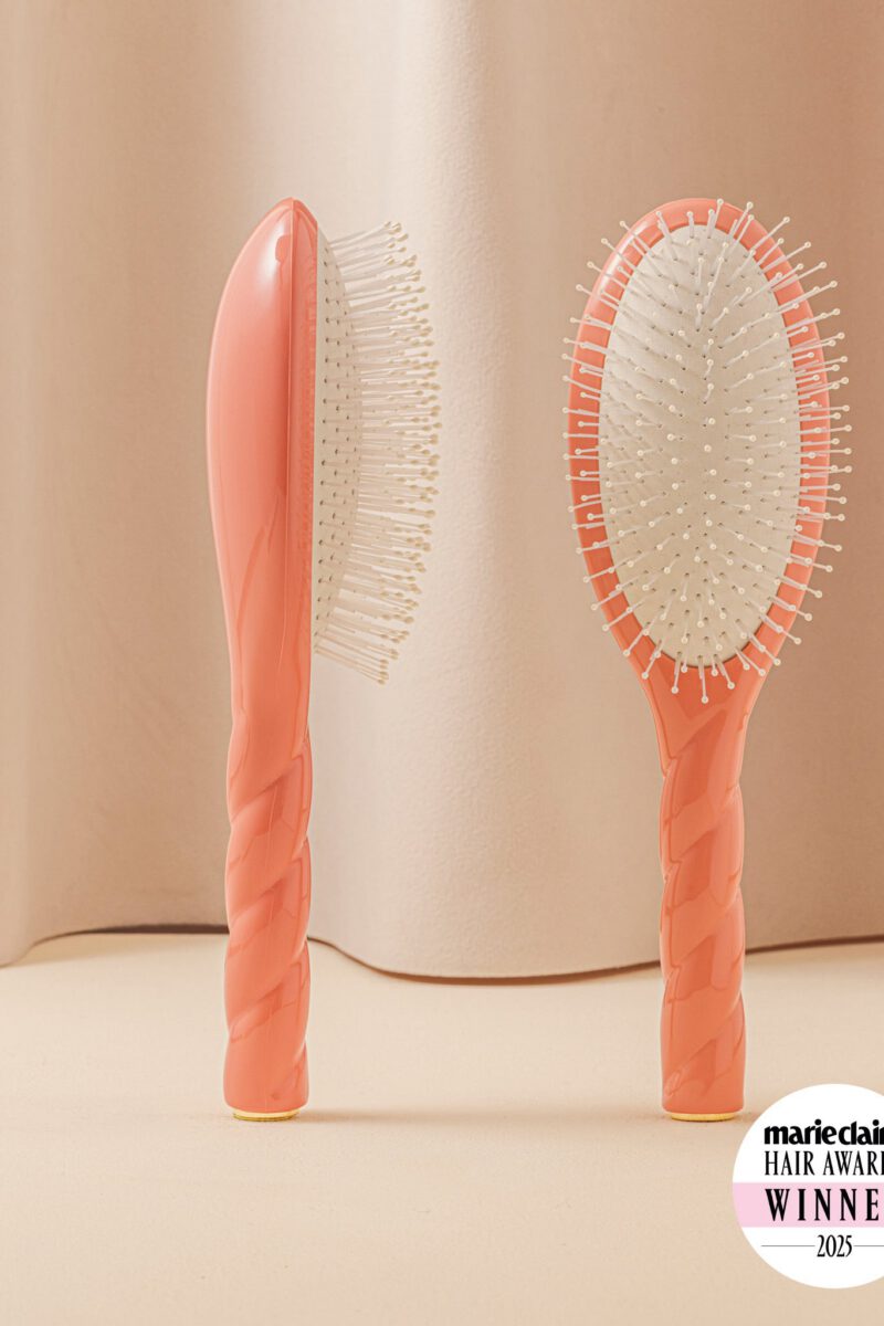 N.04 La Brosse Démêlante & Massante La Miracle Corail