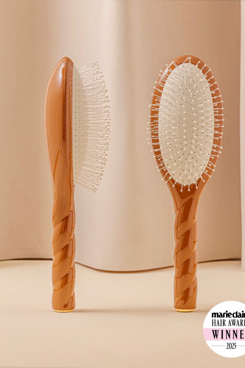 N.04 La Brosse Démêlante & Massante La Miracle Terracotta