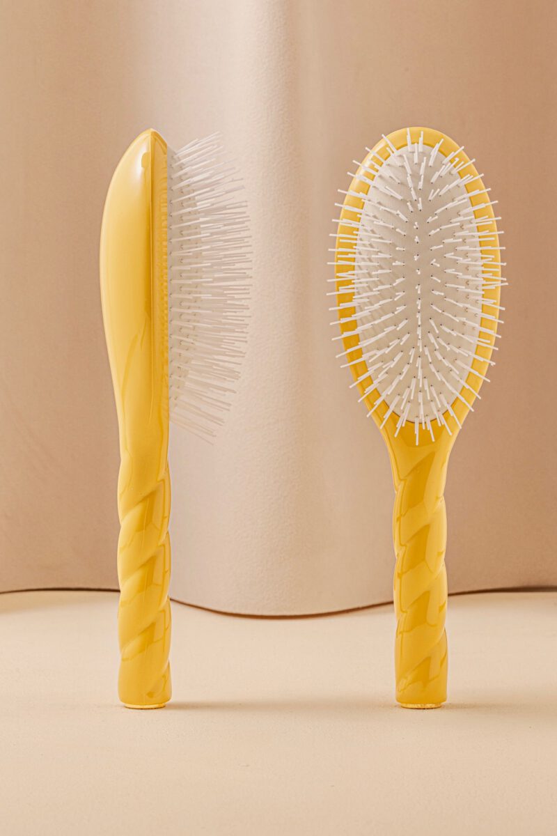 N.07 La Brosse Démêlante & Stimulante l'Intense Jaune Safran