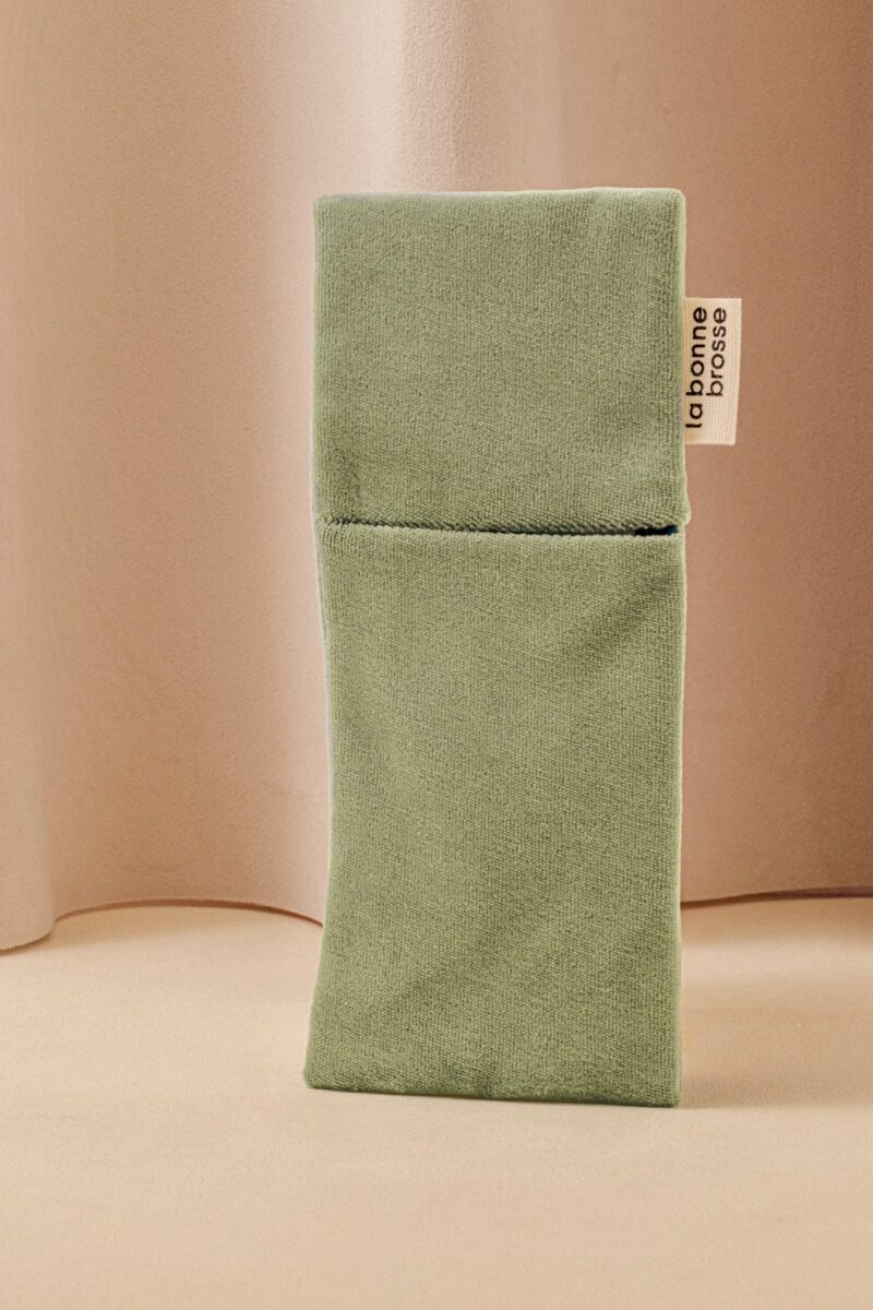 La Pochette "Petite Brosse" Vert Amande