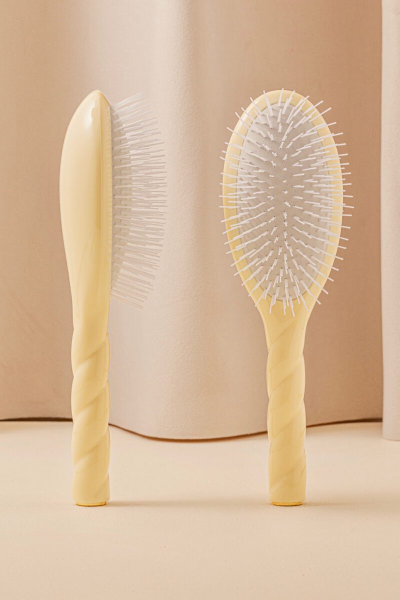 N.07 La Brosse Démêlante & Stimulante l'Intense Ivoire Cair