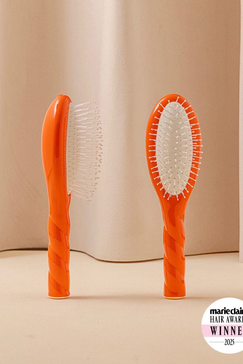 Édition Limitée N.04 La Petite Brosse Démêlante & Massante La Miracle Orange Seventies