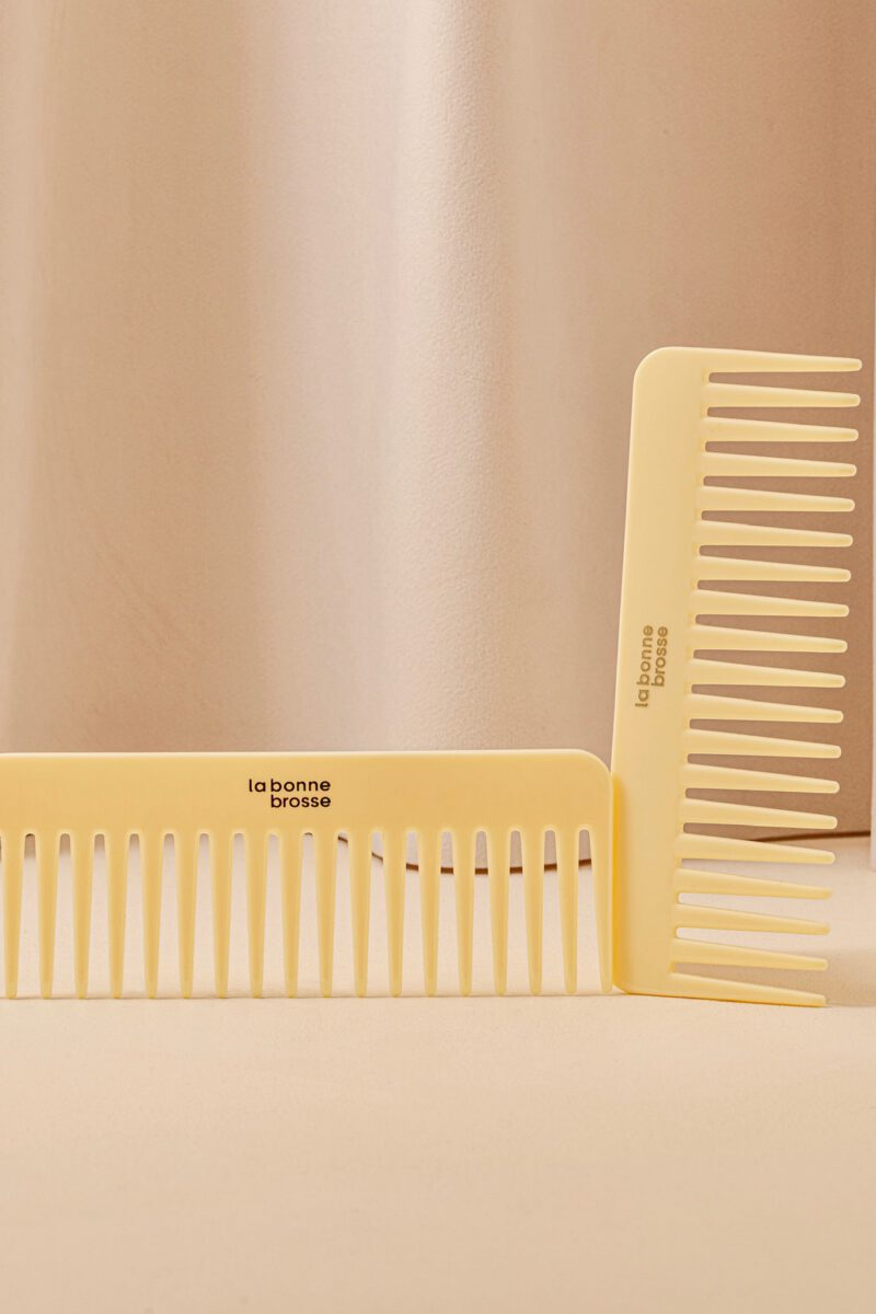 Le Peigne Large Démêlant en Acétate Ivoire Cair
