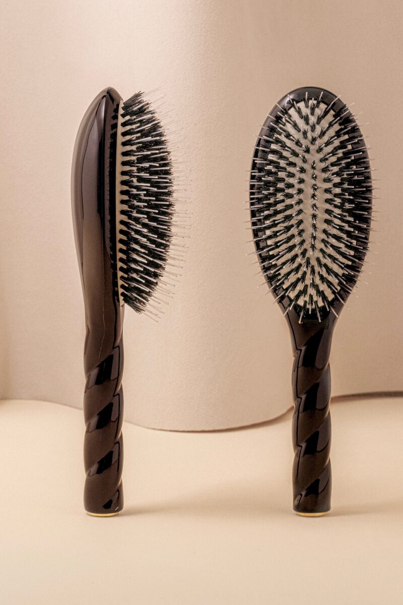 Black Édition N.02 La Brosse Démêlante & Soin l'Indispensable