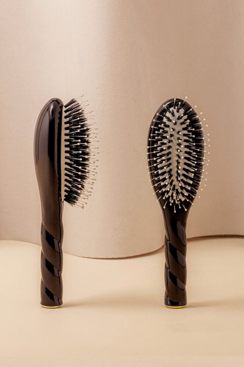 Black Édition N.03 La Petite Brosse Cuir Chevelu Sensible l'Indispensable Douceur