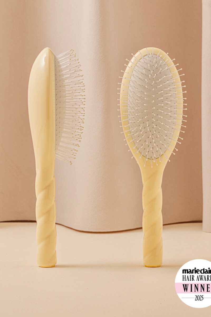 N.04 La Brosse Démêlante & Massante La Miracle Ivoire Cair