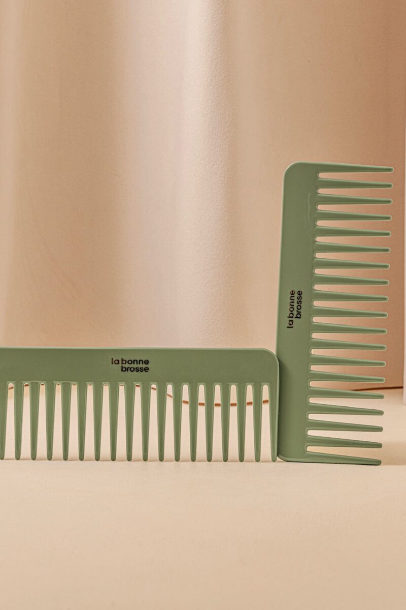 Le Peigne Large Démêlant en Acétate Vert Amande