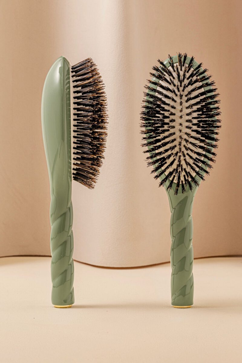 N.01 La Brosse Brillance & Soin l'Universelle Vert Amande