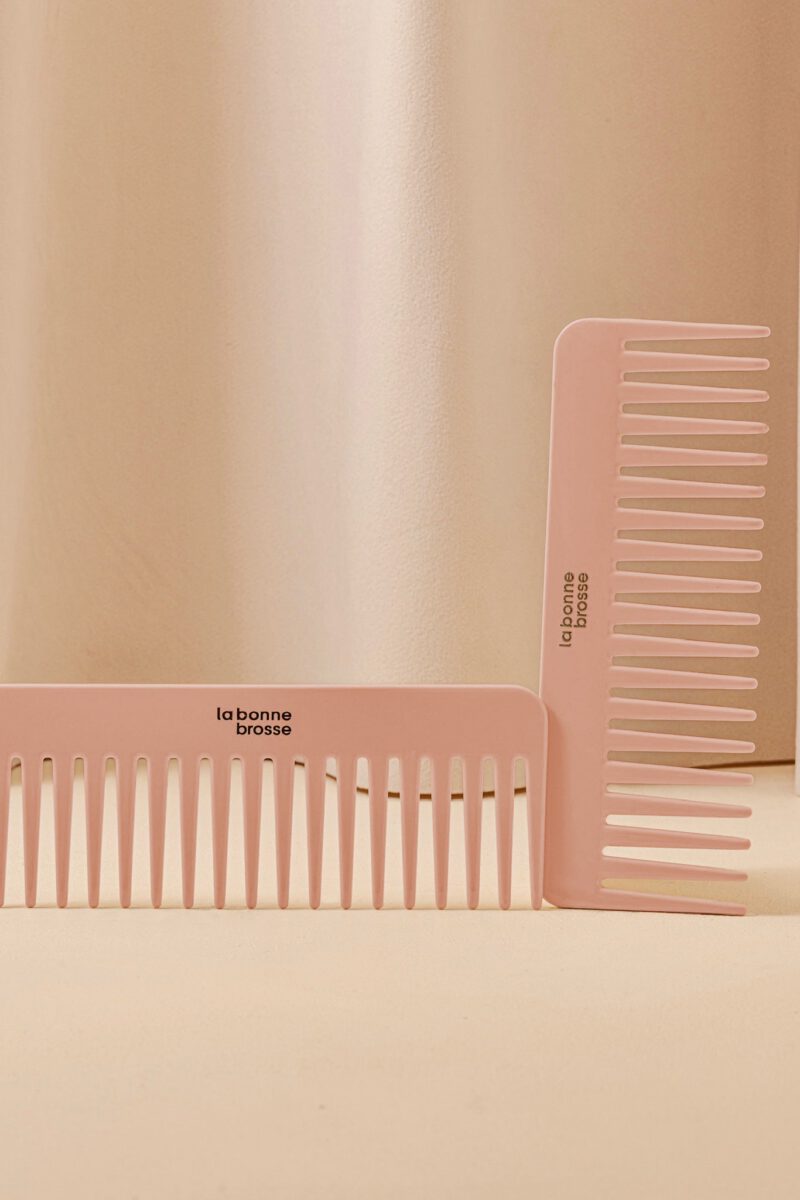 Le Peigne Large Démêlant en acétate Rose Poudré