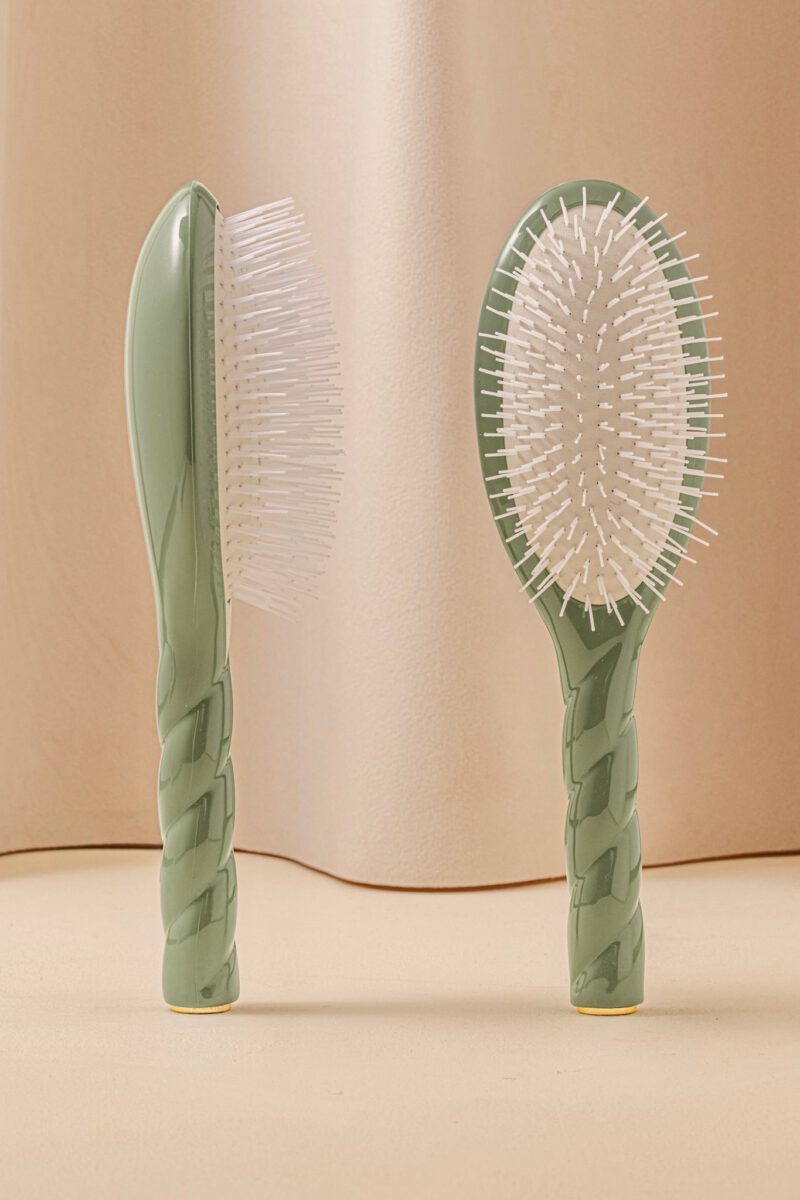 N.07 La Brosse Démêlante & Stimulante l'Intense Vert Amande
