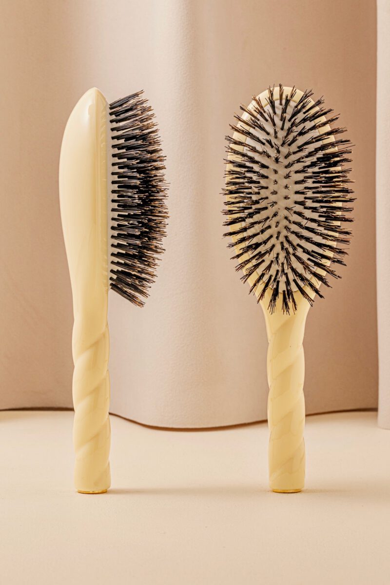 N.01 La Brosse Brillance & Soin l'Universelle Ivoire Cair